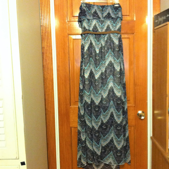 No Boundaries Maxi Dress Paisley pattern - Picture 7 of 9